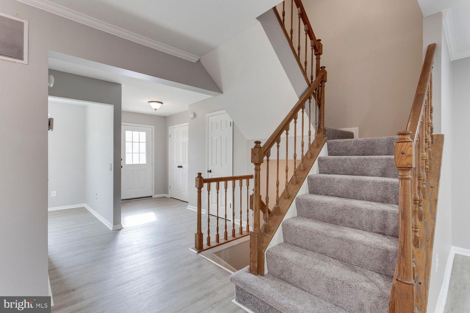 304 Crescendo Way Silver Spring, MD 20901 - Photo 5 of 30