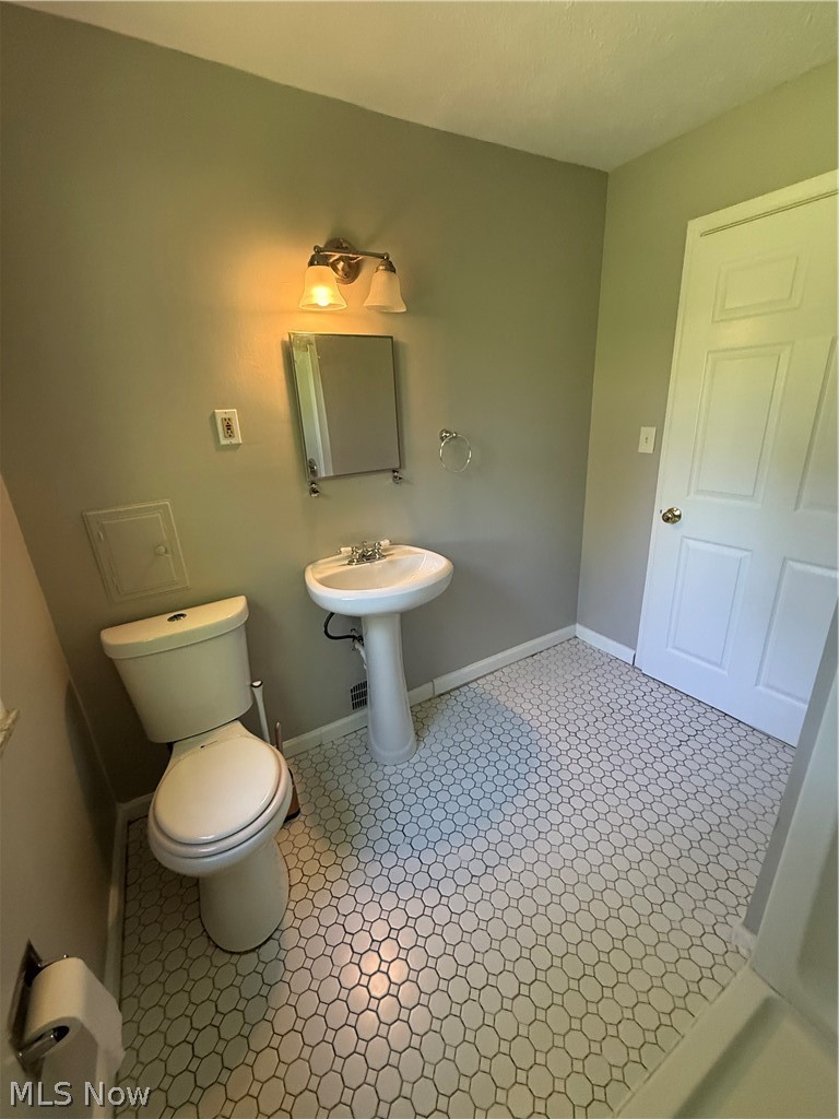 1707 Rushton Road South Euclid, OH 44121 - Photo 15 of 20