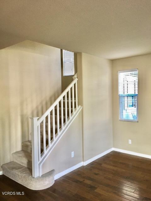 3134 North Ventura Road Oxnard, CA 93036 - Photo 8 of 17 Stairs