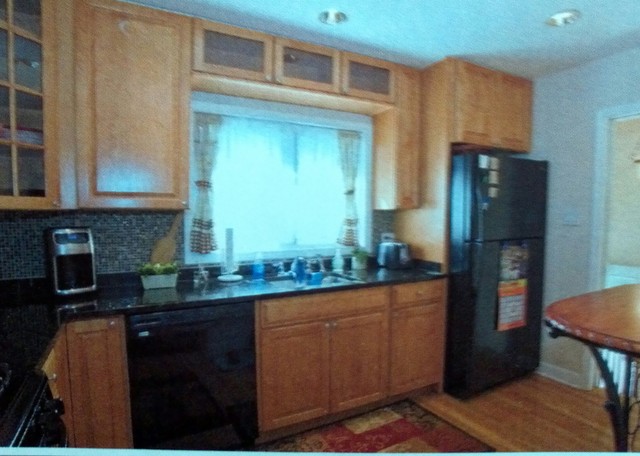 585 West Parkway Road Riverside, IL 60546 - Photo 11 of 14