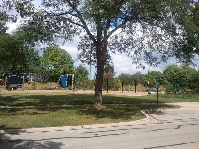 585 West Parkway Road Riverside, IL 60546 - Photo 14 of 14