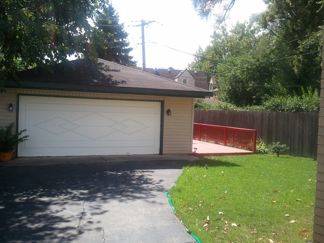 585 West Parkway Road Riverside, IL 60546 - Photo 4 of 14