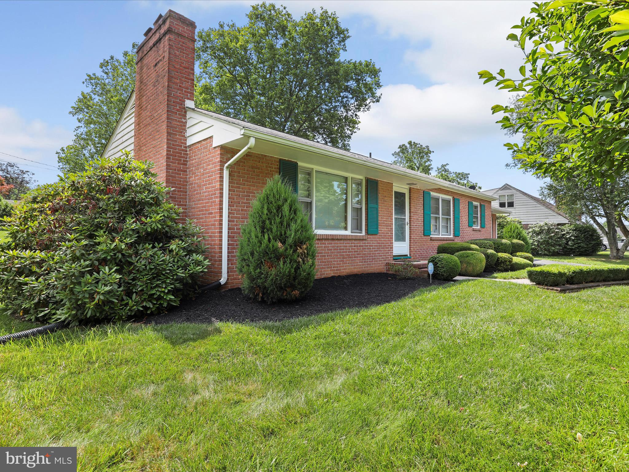 13343 Keener Road Hagerstown, MD 21742 - Photo 53 of 56 front view of a house with a yard