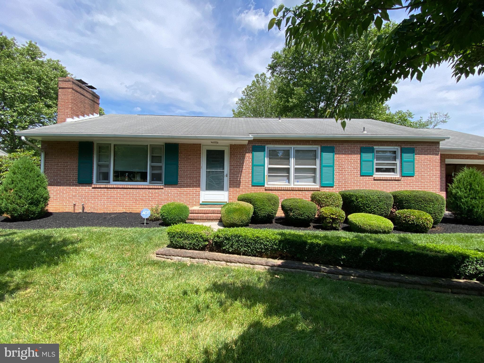 13343 Keener Road Hagerstown, MD 21742 - Photo 6 of 56 a front view of a house with a yard
