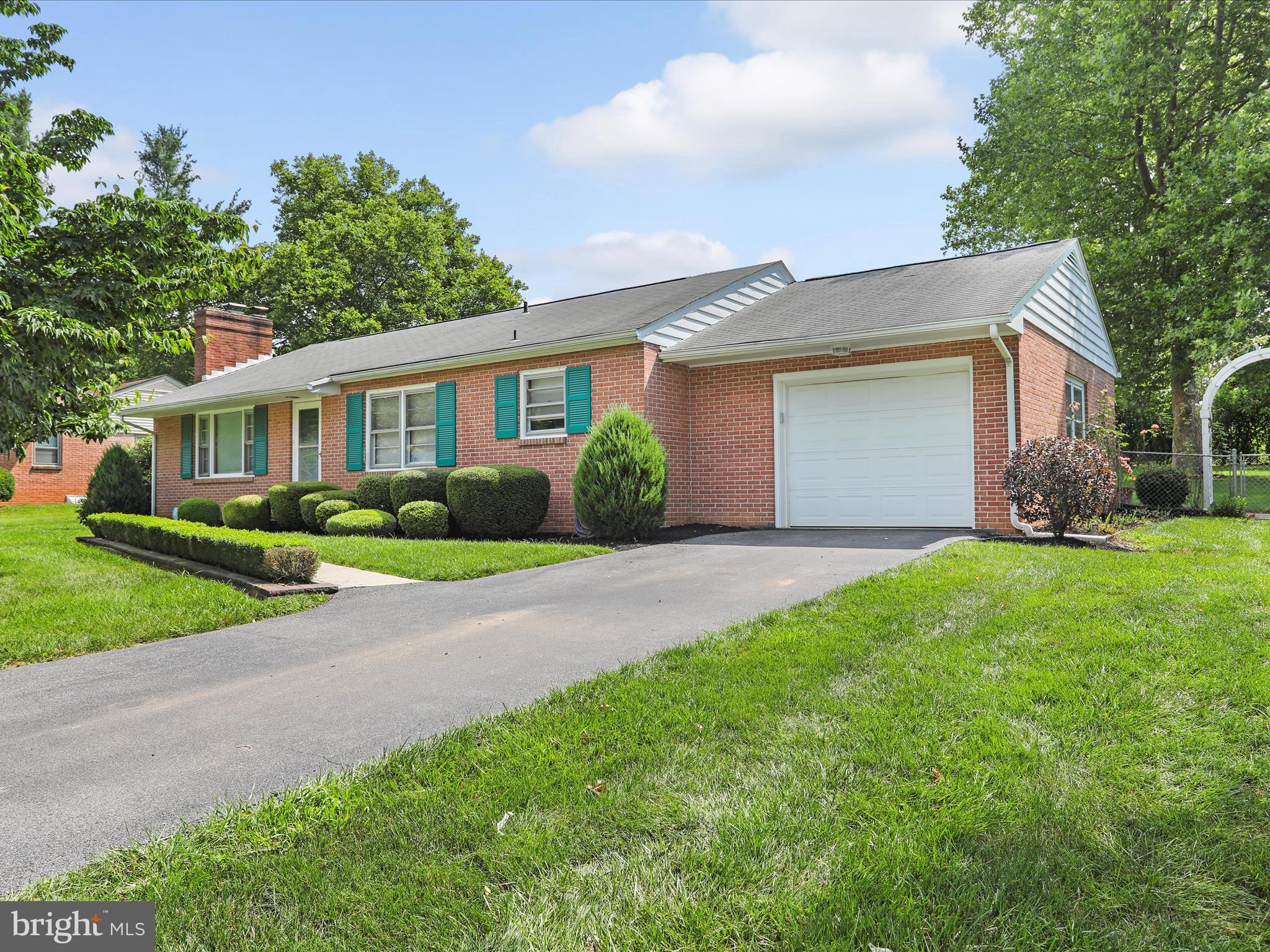 13343 Keener Road Hagerstown, MD 21742 - Photo 8 of 56 a front view of house with yard and green space