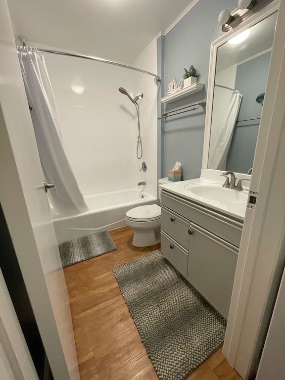 320 Papaloa Road, Unit 302 Kapaa, HI 96746 - Photo 11 of 16 a bathroom with a sink a toilet and shower