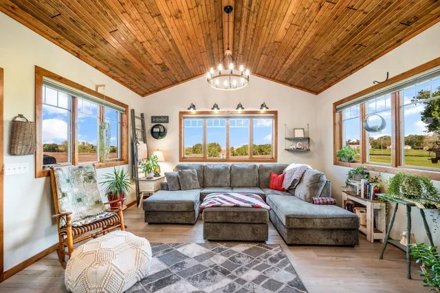 $539,900 | 513 Harrison Street, Welcome, MN 56181