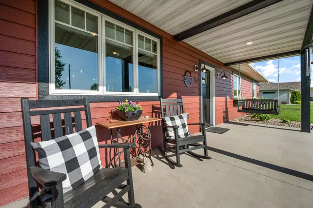 $539,900 | 513 Harrison Street, Welcome, MN 56181