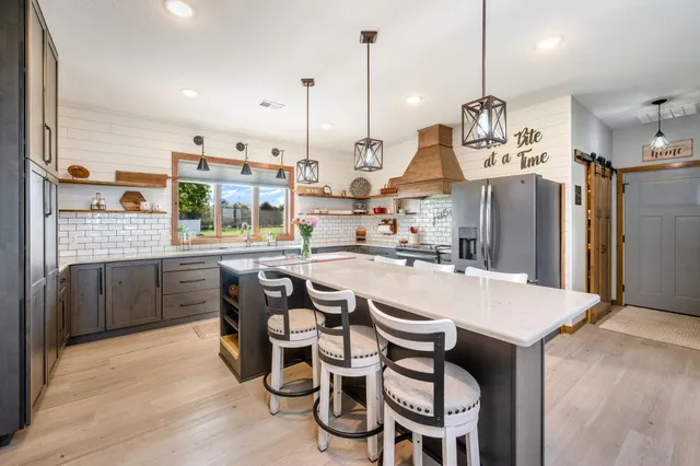 $539,900 | 513 Harrison Street, Welcome, MN 56181