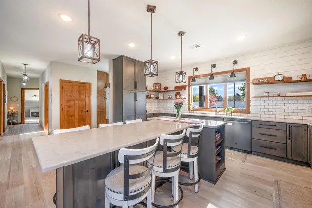 $539,900 | 513 Harrison Street, Welcome, MN 56181