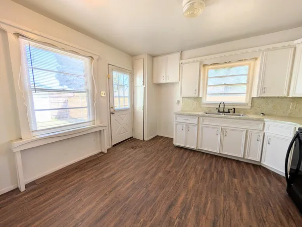 $875 | 9001 Indiana Avenue, Unit C, Lubbock, TX 79423
