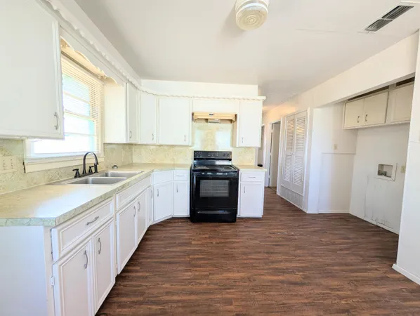 $875 | 9001 Indiana Avenue, Unit C, Lubbock, TX 79423