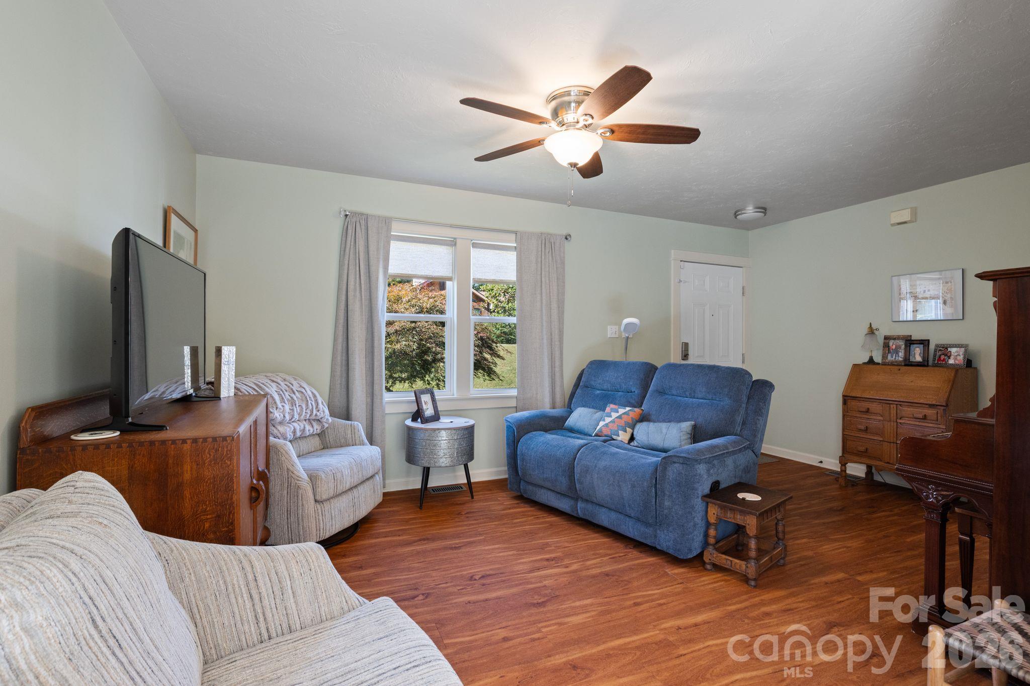 74 Ridgeline Road Clyde, NC 28721 - Photo 6 of 36 Gallery Image 6