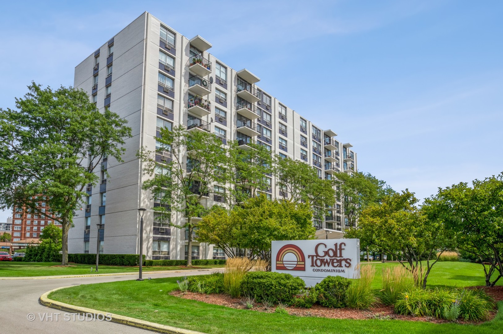 9001 West Golf Road, Unit 5I Des Plaines, IL 60016 - Photo 1 of 14 a front view of a building