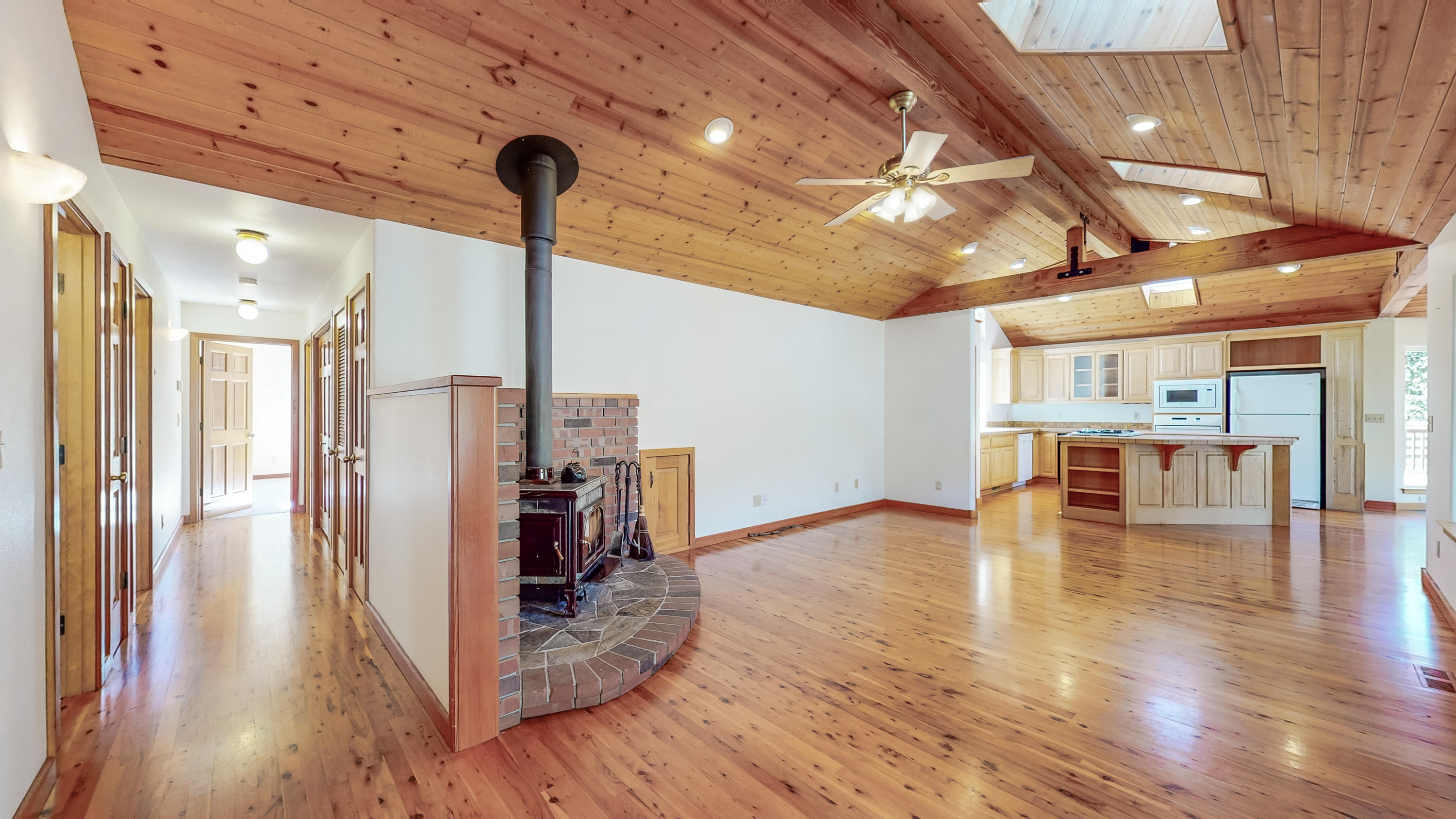 65 Lauren Glen Road Hydesville, CA 95547 - Photo 9 of 66 65 Lauren Glen Road-108