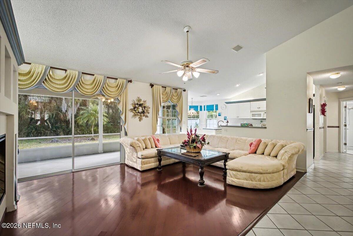 22 Farnum Lane Palm Coast, FL 32137 - Photo 6 of 17 09-JAXREP_22_Farnum_Ln_Palm_Coast_FL-9