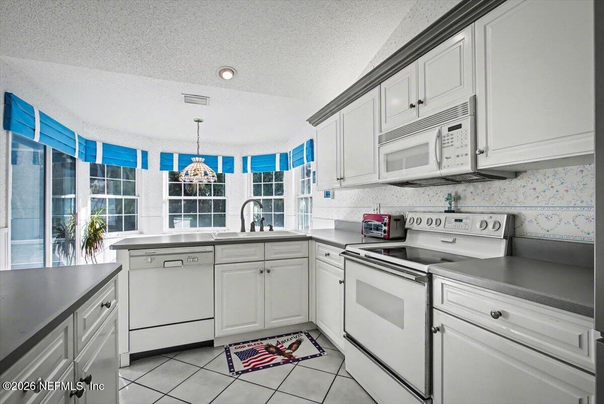 22 Farnum Lane Palm Coast, FL 32137 - Photo 9 of 17 15-JAXREP_22_Farnum_Ln_Palm_Coast_FL-15