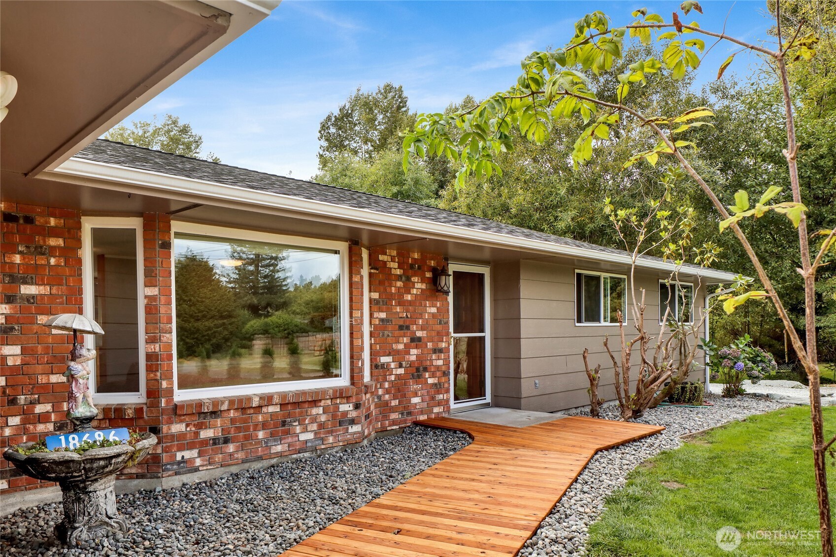 18686 Jolly Road Burlington, WA 98233 - Photo 8 of 40 Gallery Image 8