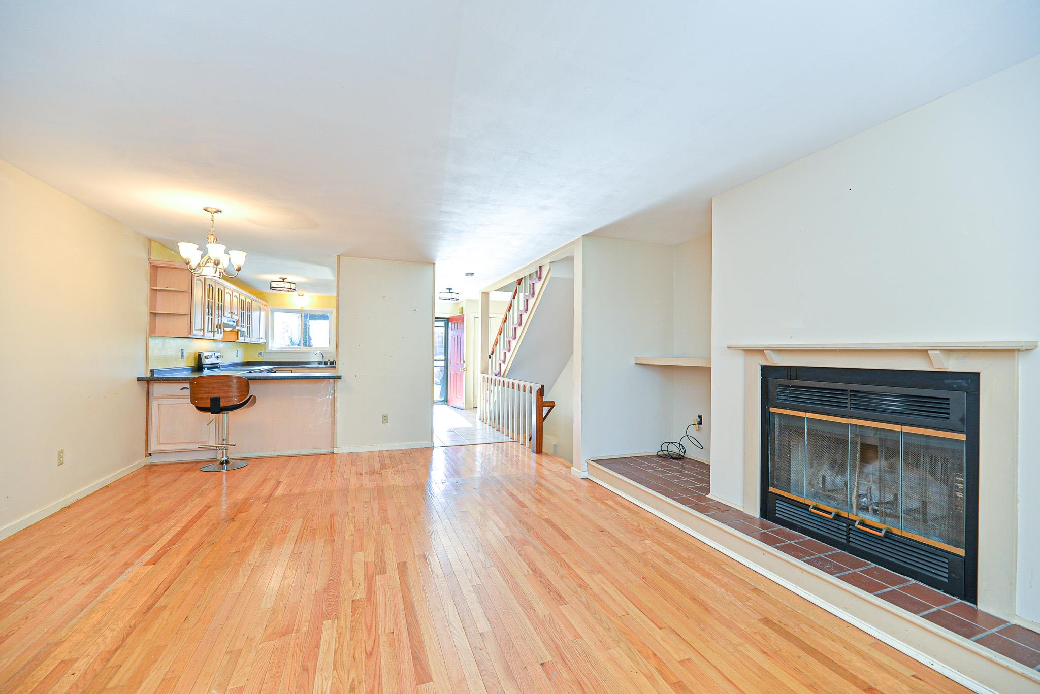 16 Thornhill Road, Unit 16 Stratham, NH 03885 - Photo 14 of 30