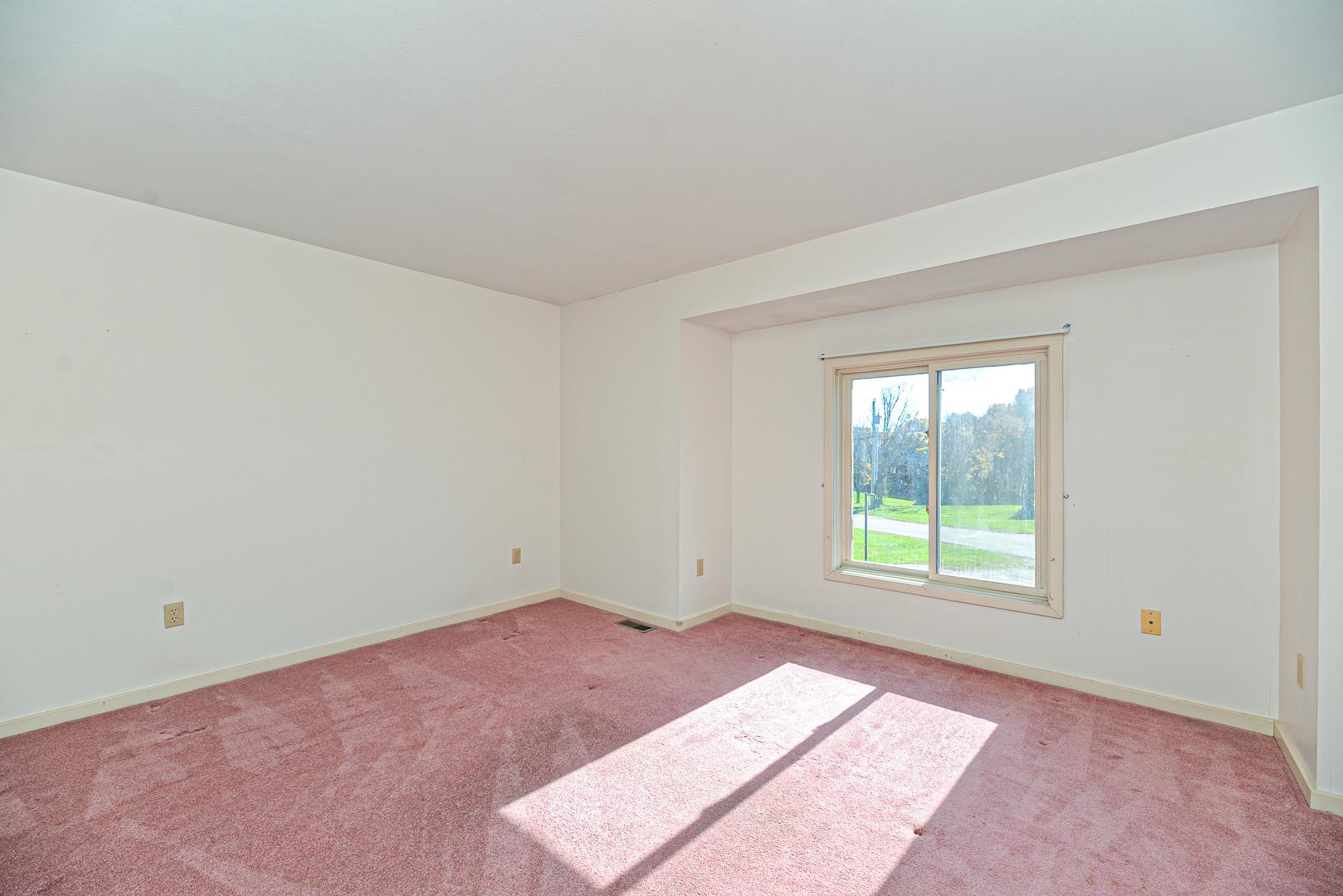 16 Thornhill Road, Unit 16 Stratham, NH 03885 - Photo 24 of 30