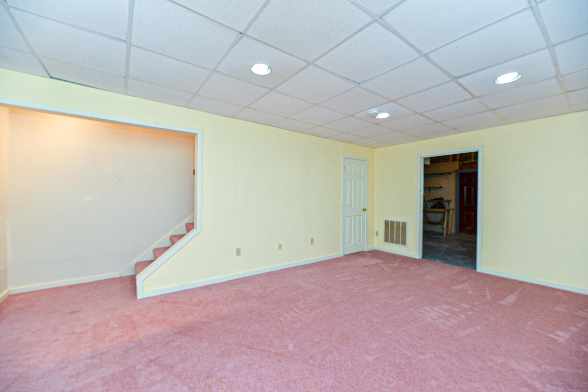 16 Thornhill Road, Unit 16 Stratham, NH 03885 - Photo 26 of 30