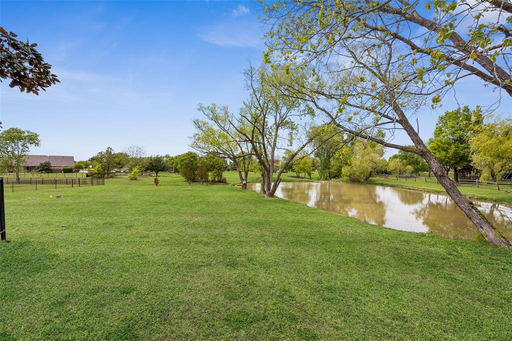 1320 Lakeview Celina, TX 75009 - Photo 36 of 40