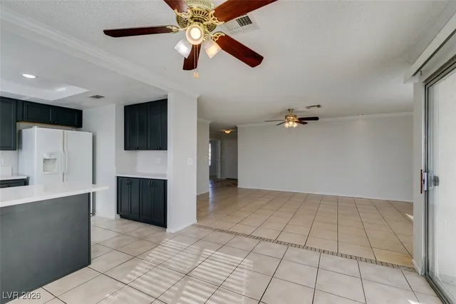 $1,995 | 6391 Chisos Drive, Las Vegas, NV 89103