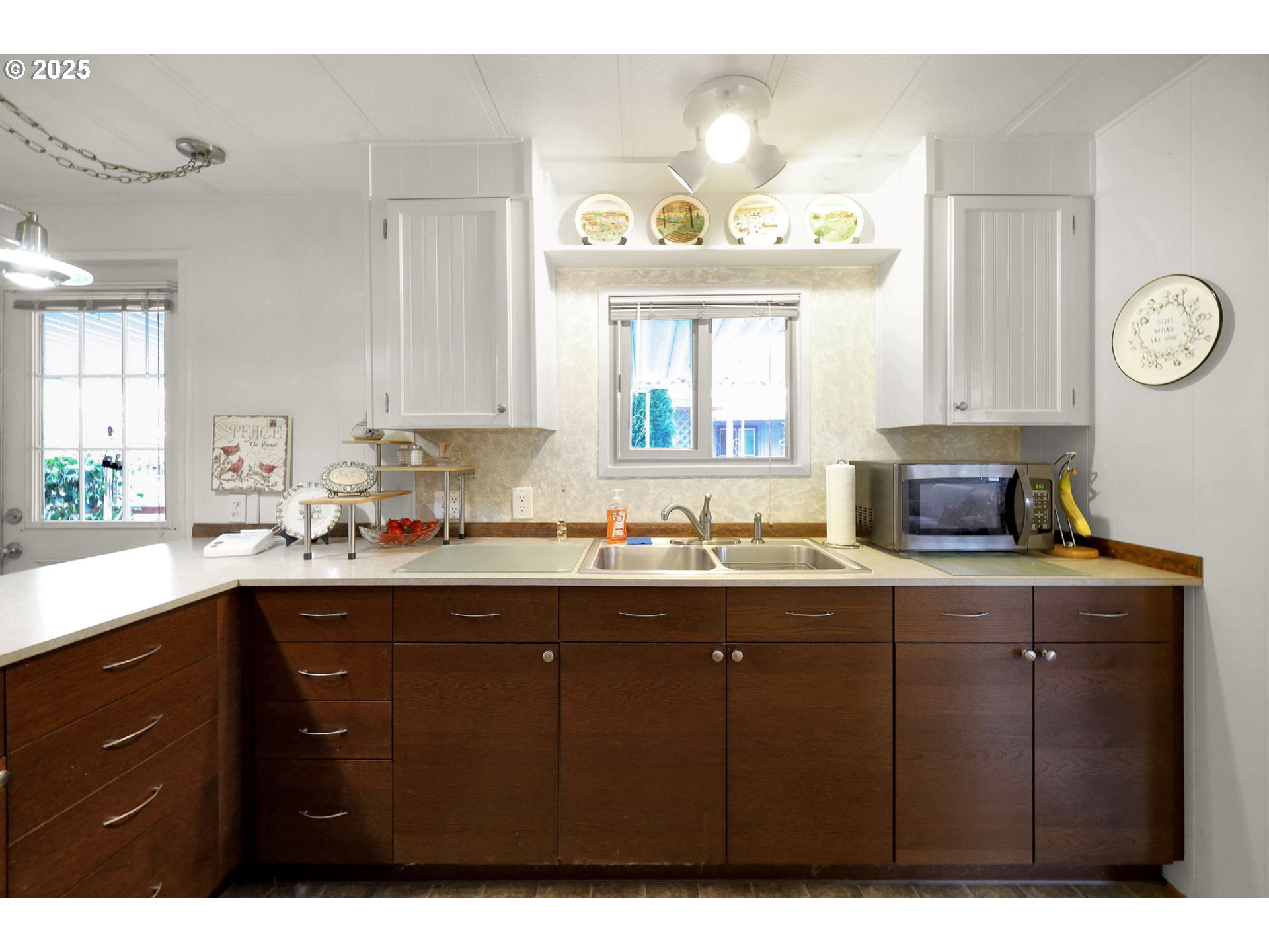 1475 Green Acres Road, Unit 12 Eugene, OR 97408 - Photo 10 of 38 Gallery Image 10