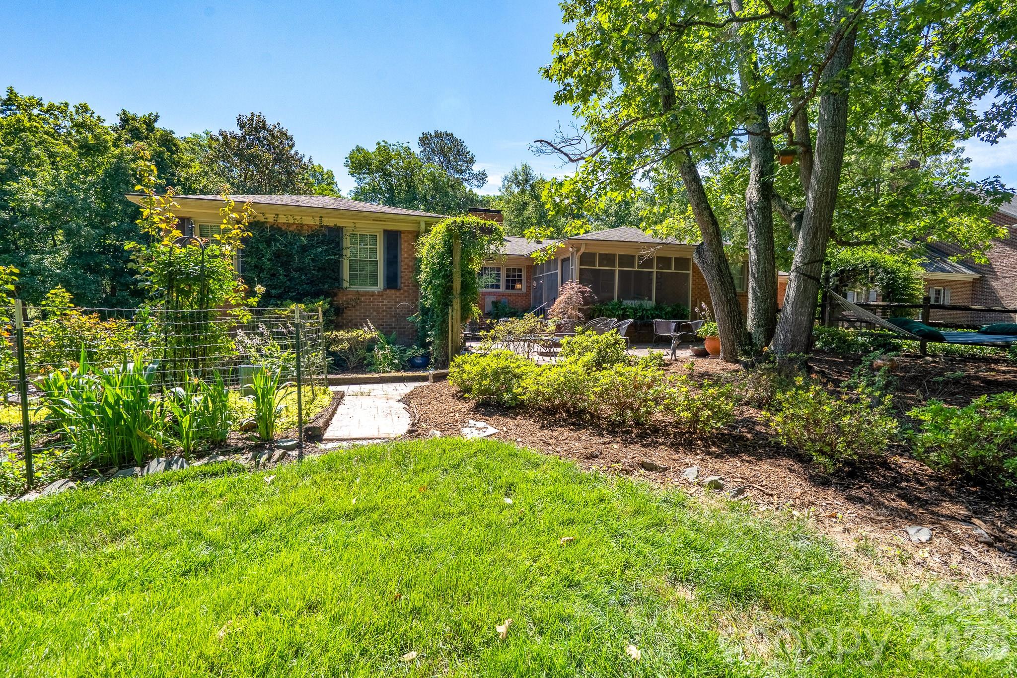 326 Richmond Road Salisbury, NC 28144 - Photo 4 of 48