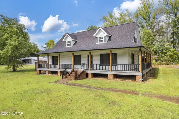 $750,000 | 9475 Highway 100, Scotts Hill, TN 38374