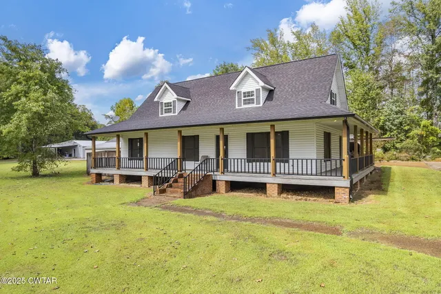 $750,000 | 9475 Highway 100, Scotts Hill, TN 38374