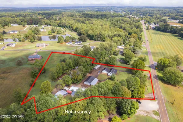 $750,000 | 9475 Highway 100, Scotts Hill, TN 38374