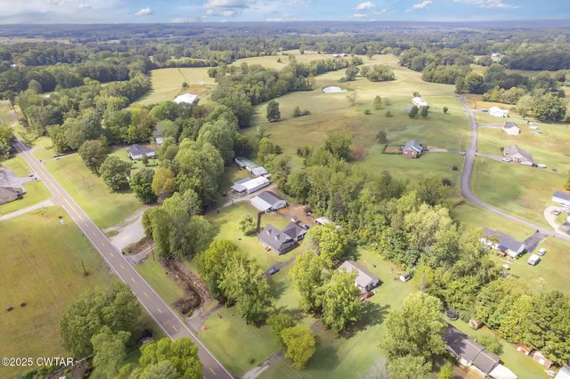 $750,000 | 9475 Highway 100, Scotts Hill, TN 38374