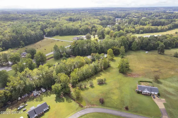 $750,000 | 9475 Highway 100, Scotts Hill, TN 38374