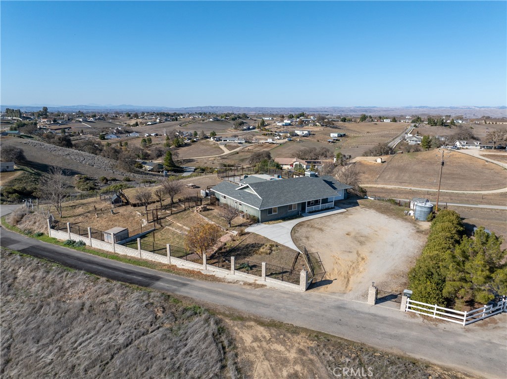 5355 Impala Drive Paso Robles, CA 93446 - Photo 4 of 44
