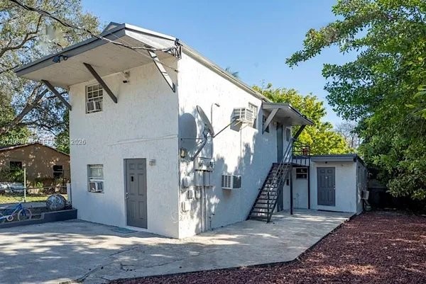a view of a house with a patio