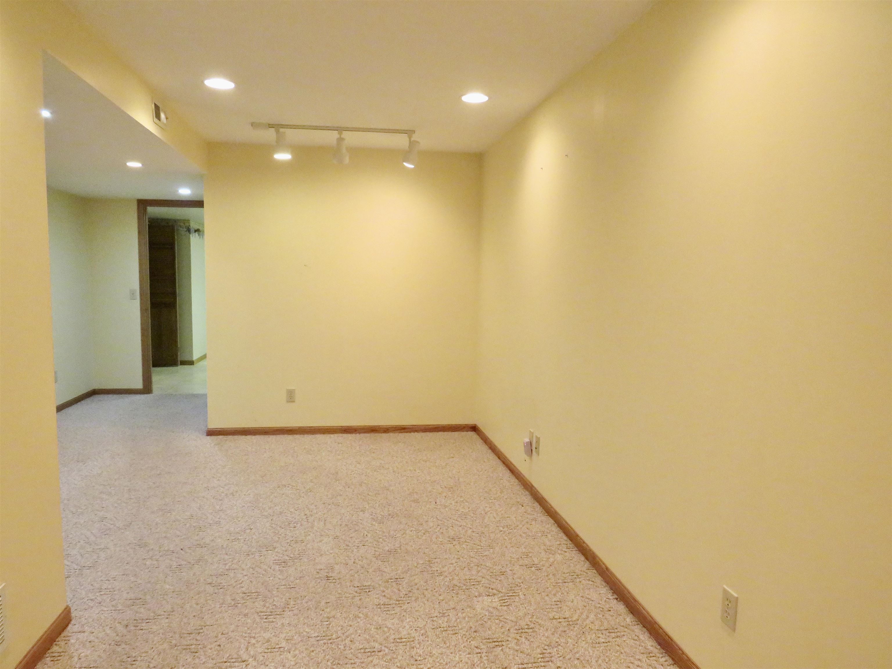 13 Heatherdowns Lane Galena, IL 61036 - Photo 34 of 46