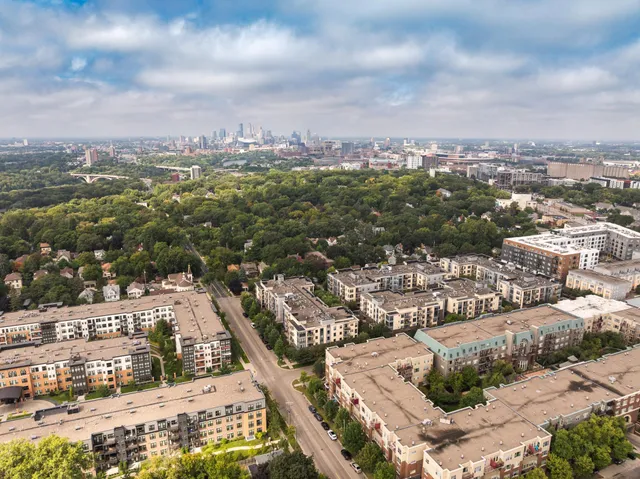 $234,000 | 2565 Franklin Avenue, Unit 313, St. Paul, MN 55114