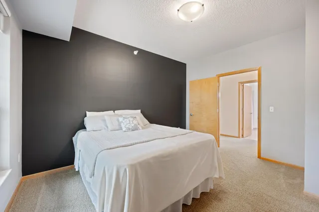 $234,000 | 2565 Franklin Avenue, Unit 313, St. Paul, MN 55114