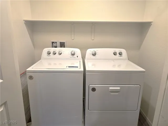 $1,900 | 487 Waterfall Cove, Henderson, NV 89002