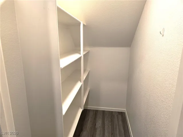 $1,900 | 487 Waterfall Cove, Henderson, NV 89002