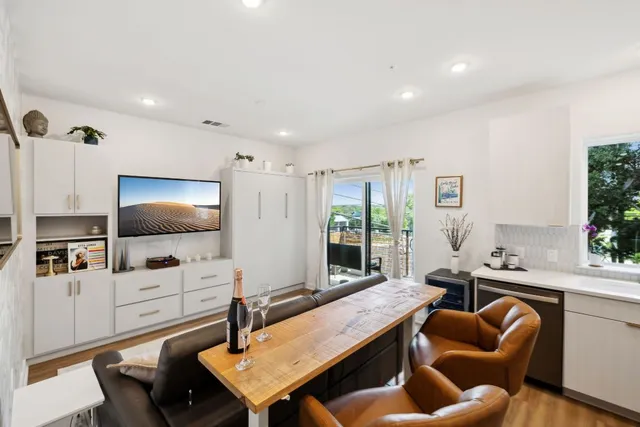 $389,999 | 4802 South Congress Avenue, Unit 215, Austin, TX 78745