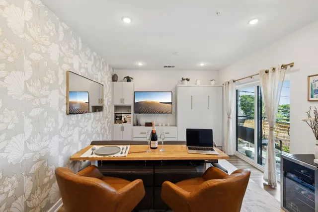 $389,999 | 4802 South Congress Avenue, Unit 215, Austin, TX 78745