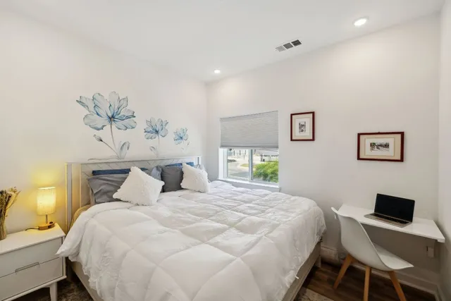 $389,999 | 4802 South Congress Avenue, Unit 215, Austin, TX 78745