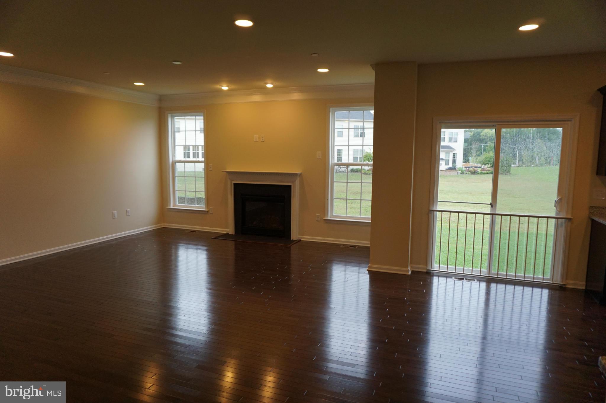 8122 Ridgely Loop Severn, MD 21144 - Photo 8 of 30 Interior (General)