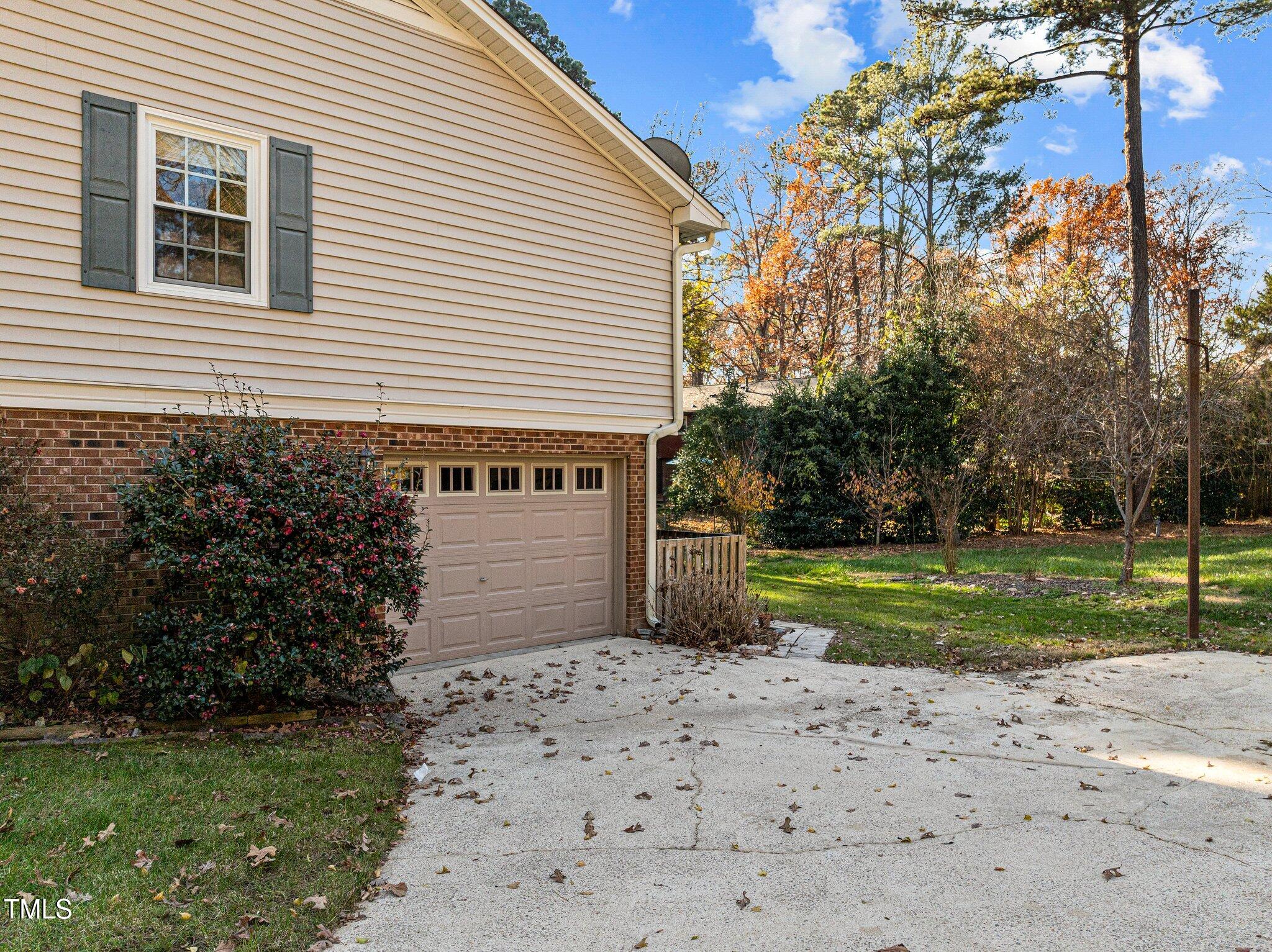 307 Rustic Ridge Road Cary, NC 27511 - Photo 21 of 47 17-web-or-mls-DJI_0633