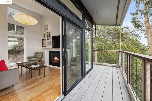 $989,000 | 4520 St Andrews Road, Oakland, CA 94605