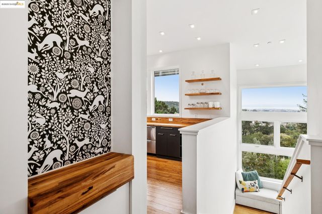 $989,000 | 4520 St Andrews Road, Oakland, CA 94605