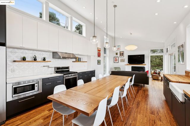 $989,000 | 4520 St Andrews Road, Oakland, CA 94605