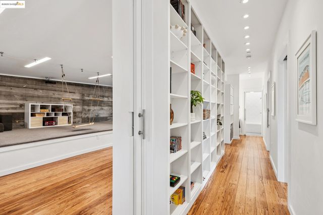 $989,000 | 4520 St Andrews Road, Oakland, CA 94605